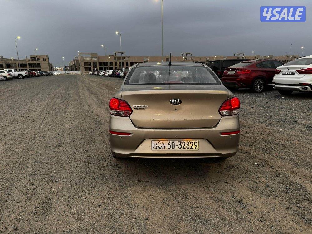 للبيع كيا بيجاس 20212