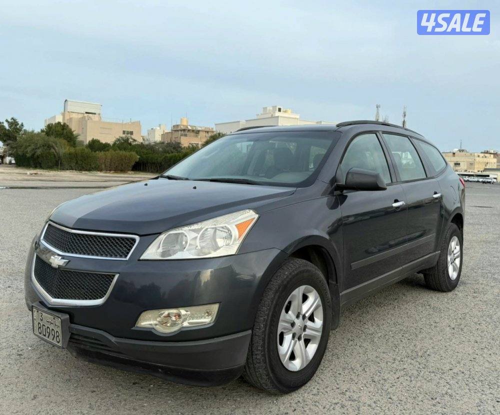 بحالة ممتازة جدا شفروليه ترافيرس 2011 محركات نظيفة مكيف ثلج ماشي ٢٠٠1