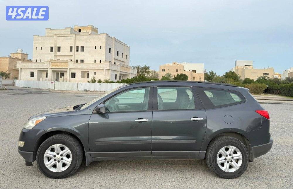 بحالة ممتازة جدا شفروليه ترافيرس 2011 محركات نظيفة مكيف ثلج ماشي ٢٠٠3