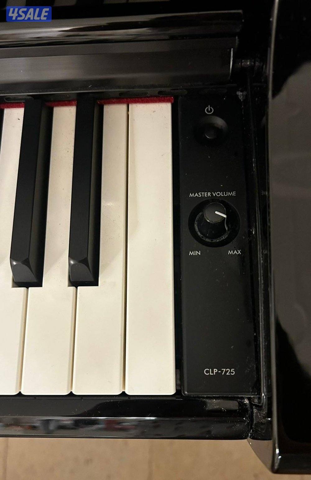 Yamaha piano2