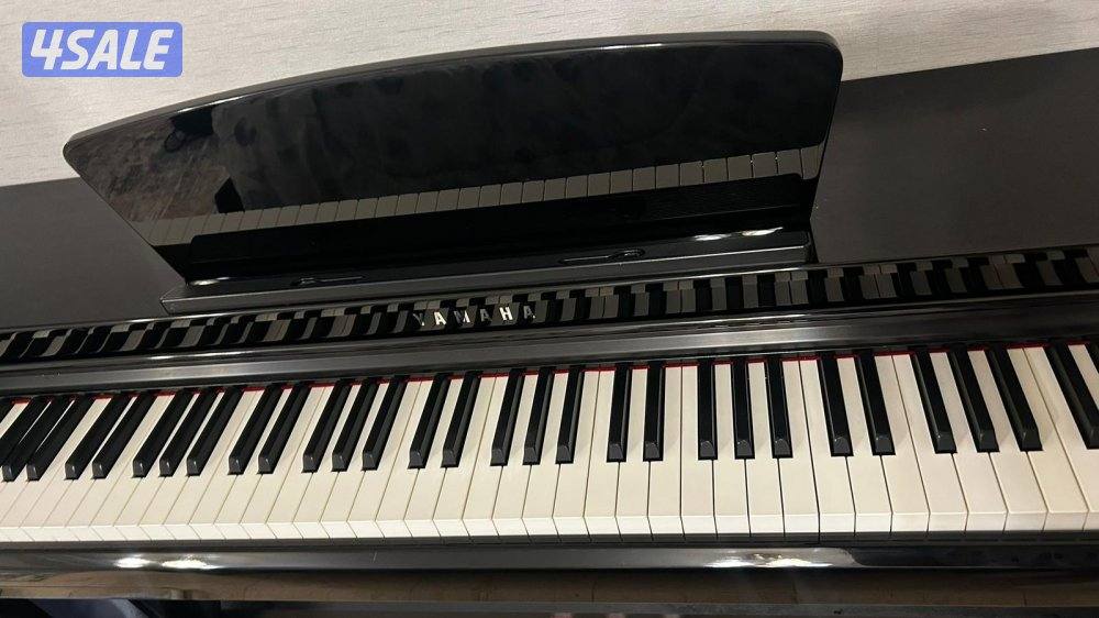 Yamaha piano4