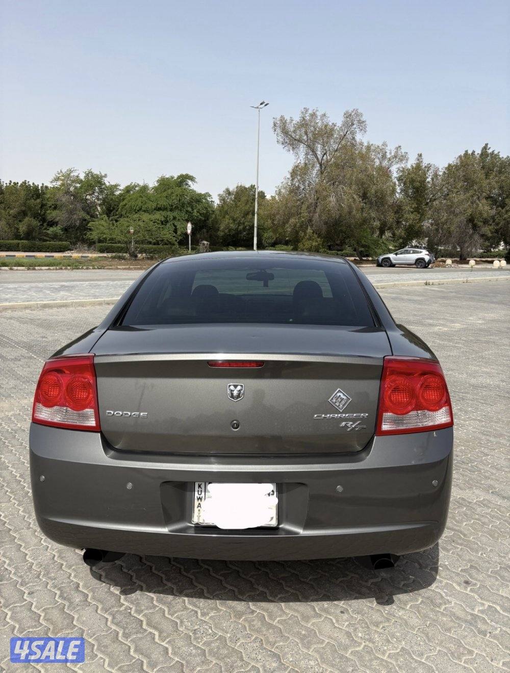 تشارجر R/T وارد الوكالة ممشى 143 الف فقط شرط الفحص4