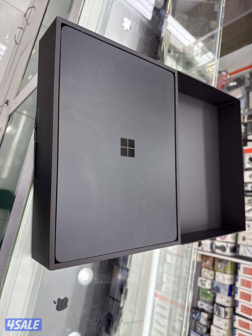 Microsoft Surface Laptop 7th Gen1