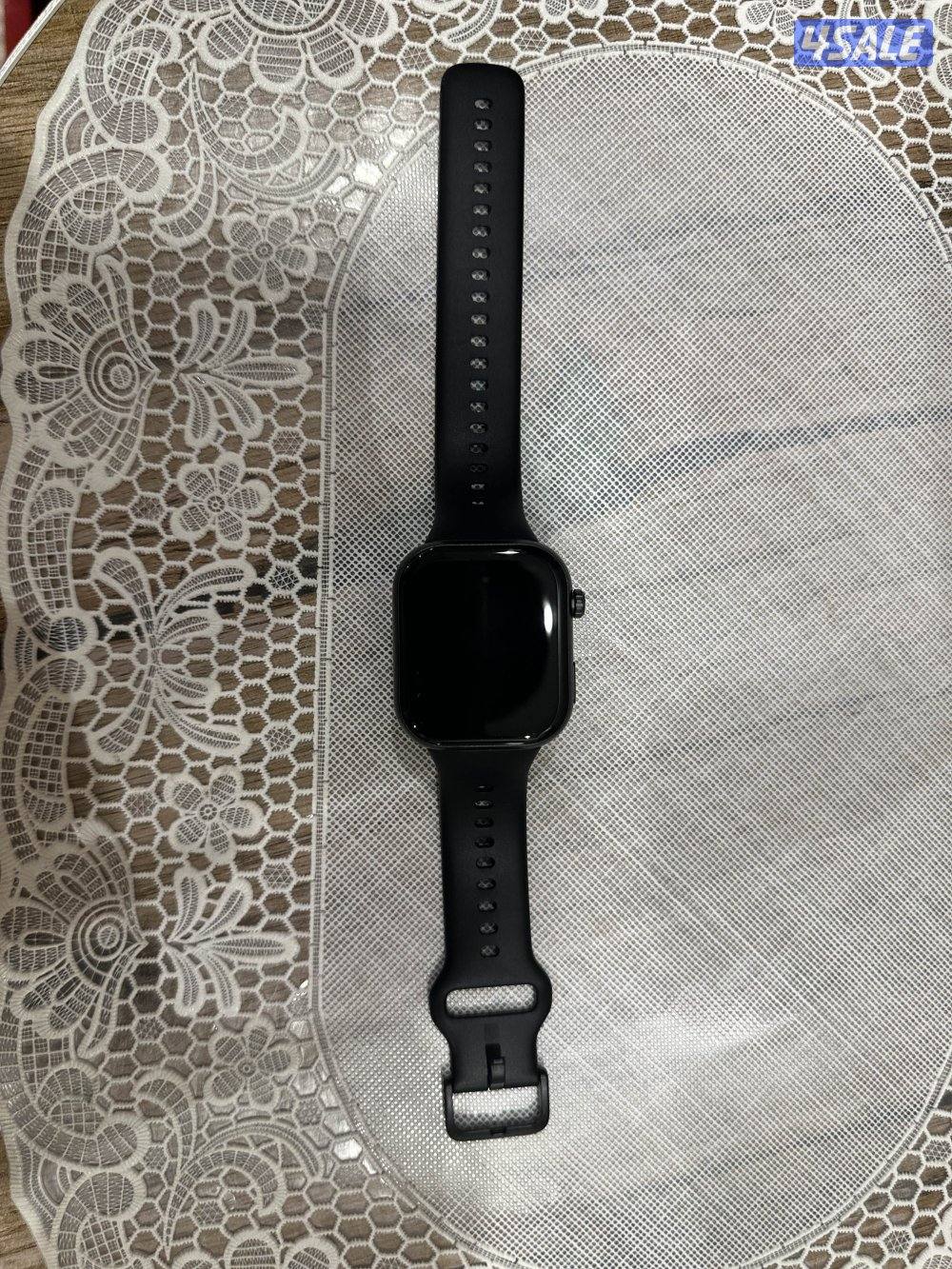 ساعه هونر للرياضه و لديها صلاحيه الاتصالات و معاه شحن الخاص2