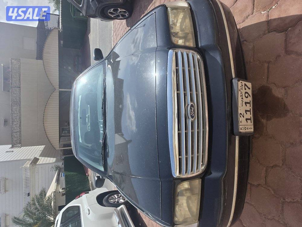 فورد فكتوريا مالك الثاني موديل 2005 ماشي 3018360