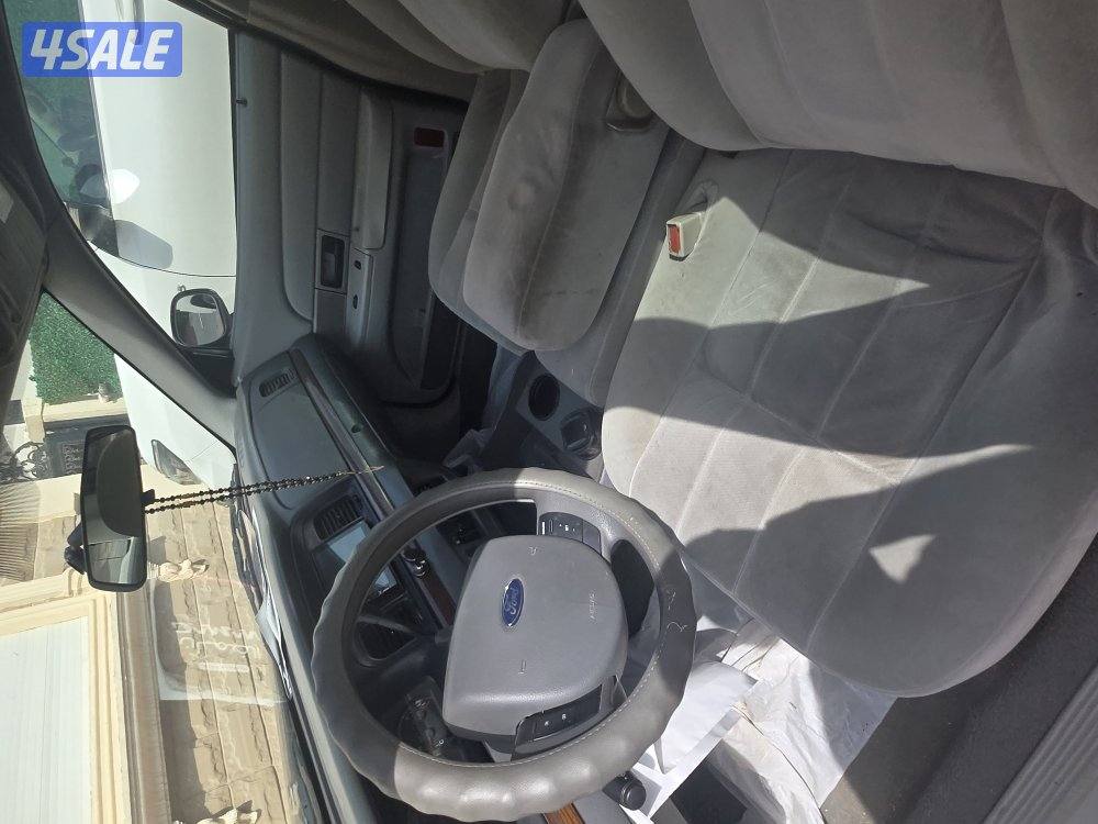 فورد فكتوريا مالك الثاني موديل 2005 ماشي 3018364