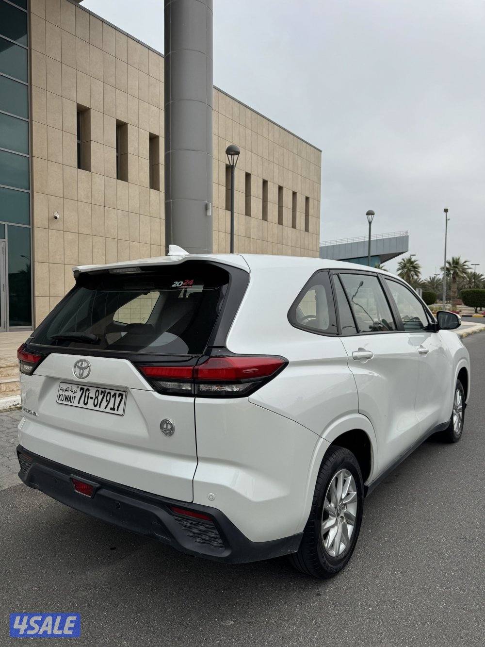 تويوتا انوفا موديل 20245