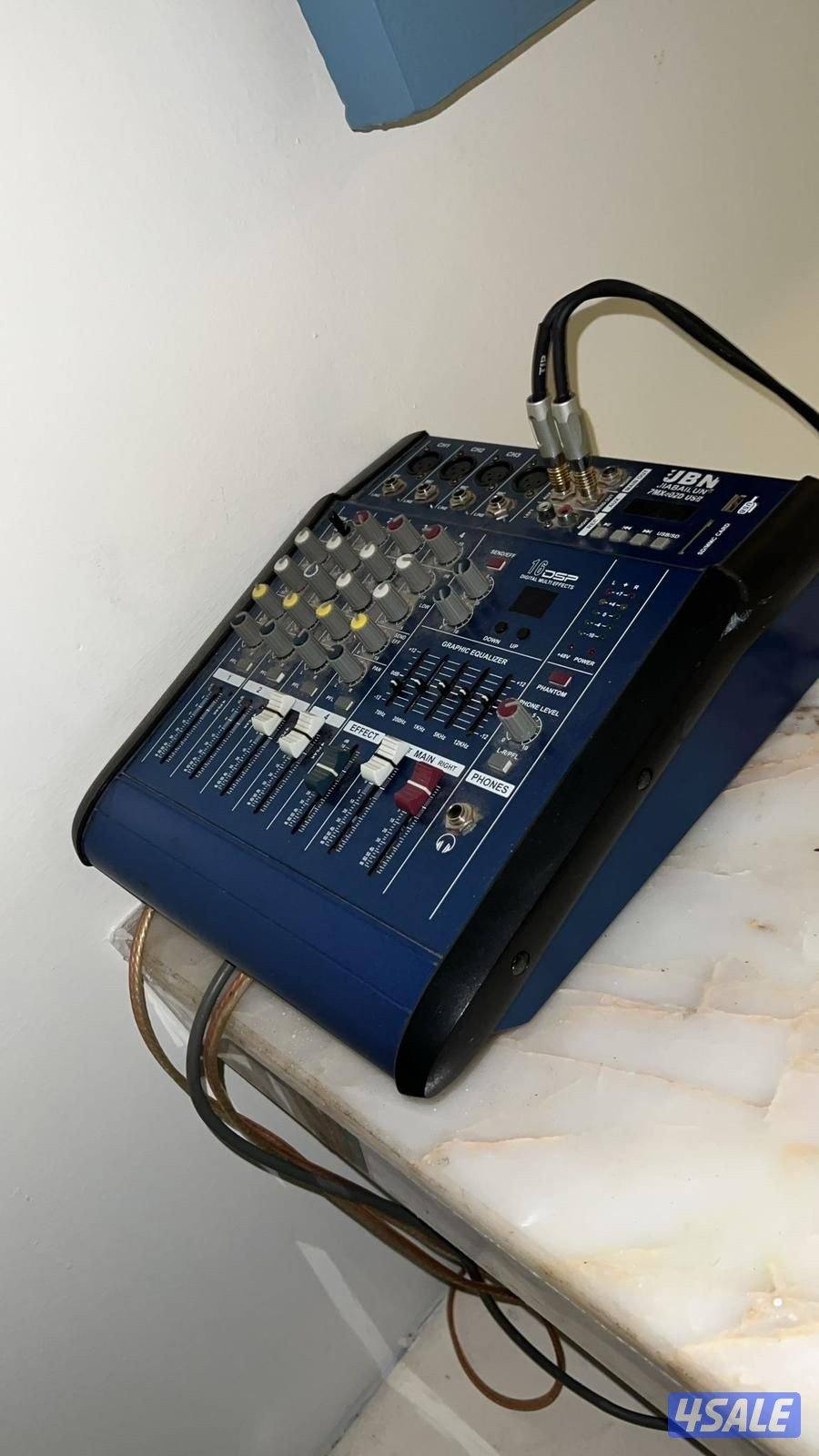 سماعات يماها عدد 2 القوه 700 بدون باور مع مكسر واستاند الطوف0