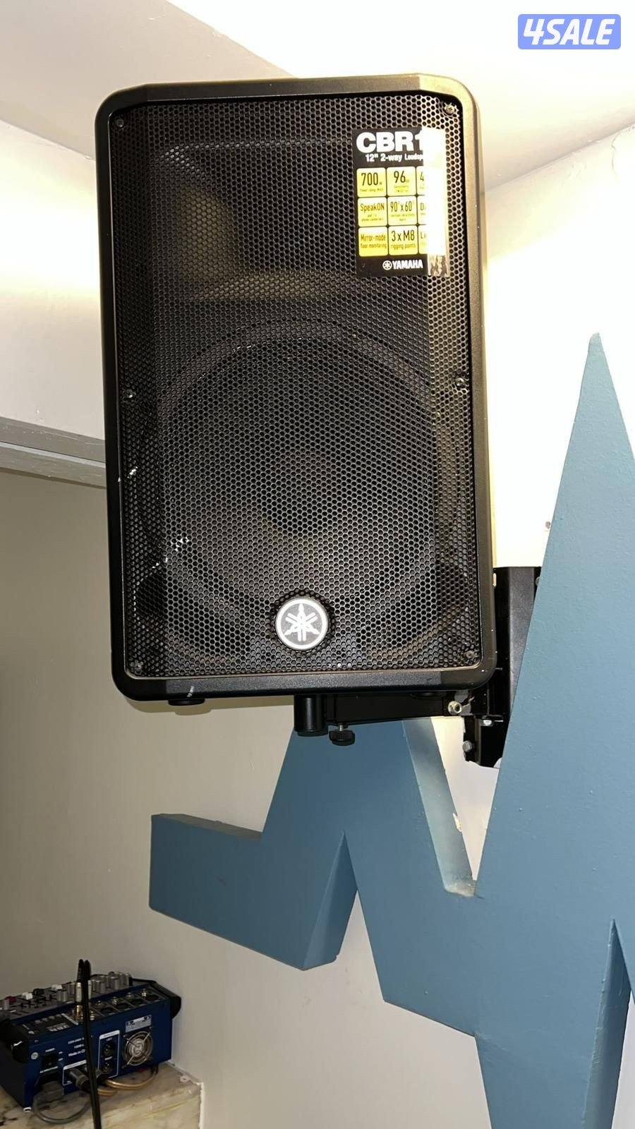 سماعات يماها عدد 2 القوه 700 بدون باور مع مكسر واستاند الطوف3