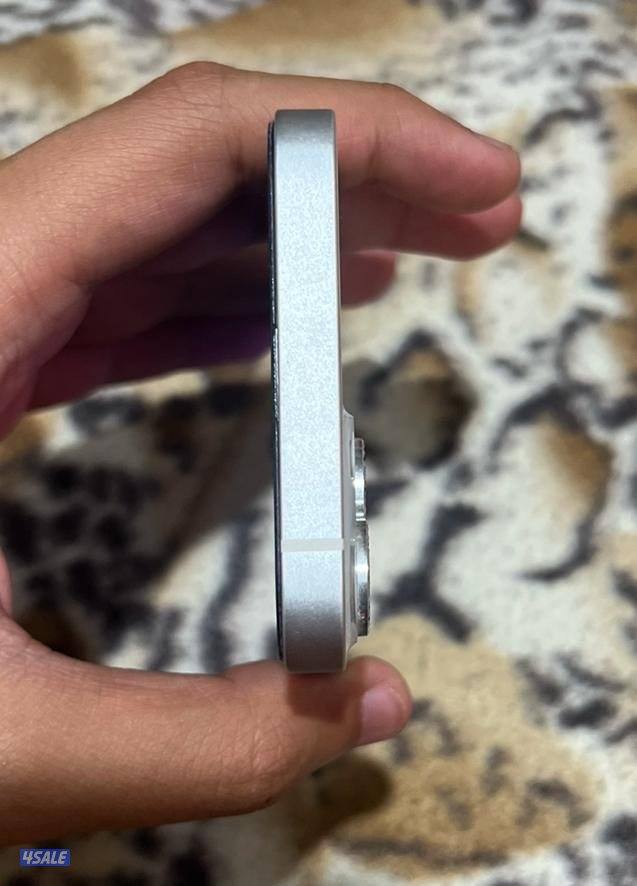 تلفون ما فيه اي تبديل التلفوون شغال مية في المية وهاه كفر واسكرينة1