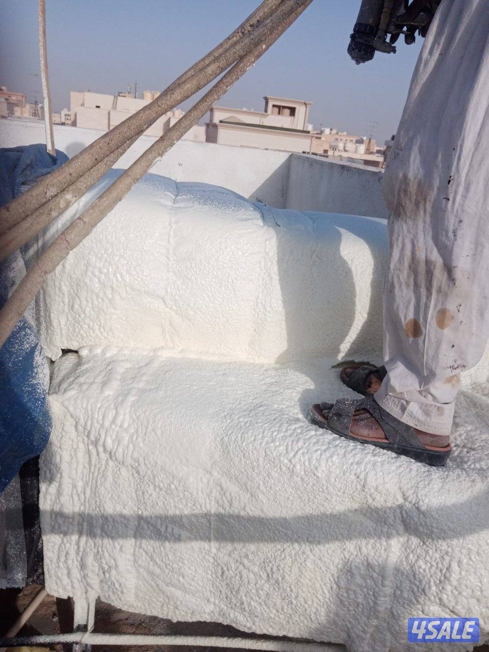 عازل ومائي وحرار رش امريكي جميع الأسطح والمنازل والحمامات بأفضل الخدما6