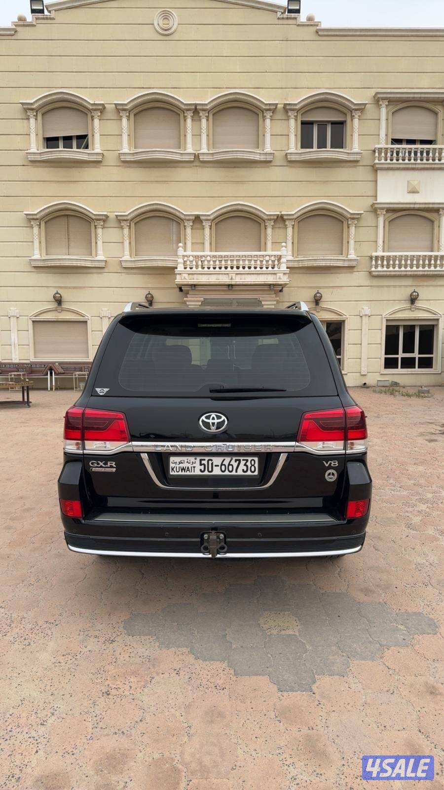 للبيع لاندكروزر قراند تورنق ٢٠١٩3