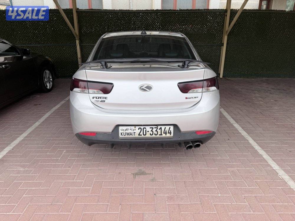 Kia koup full option  2000-cc   -كيا سيراتو كوبيه وكاله ممشي قليل 20124
