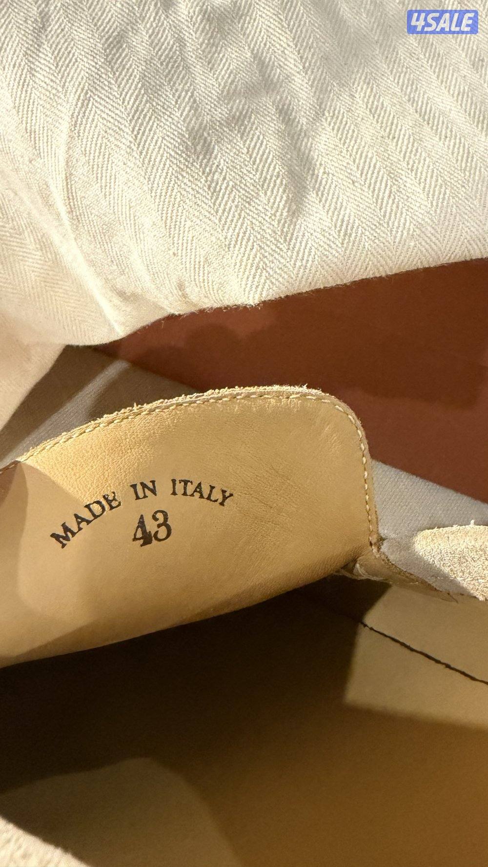 Loro Piana Summer Walk0