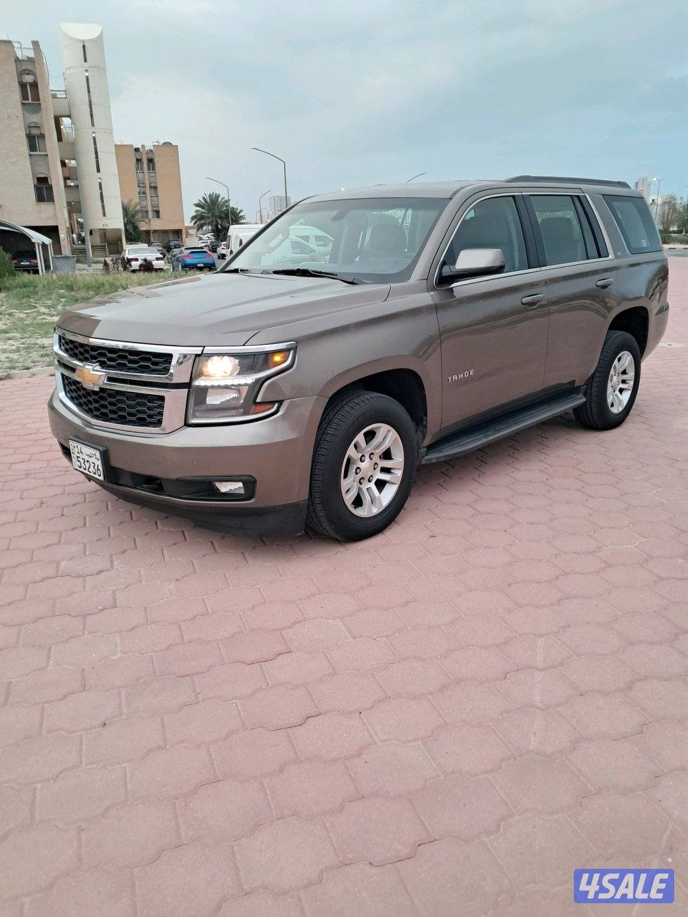 للبيع شفروليه تاهو موديل 2016 ماشي 215 وارد الوكاله0