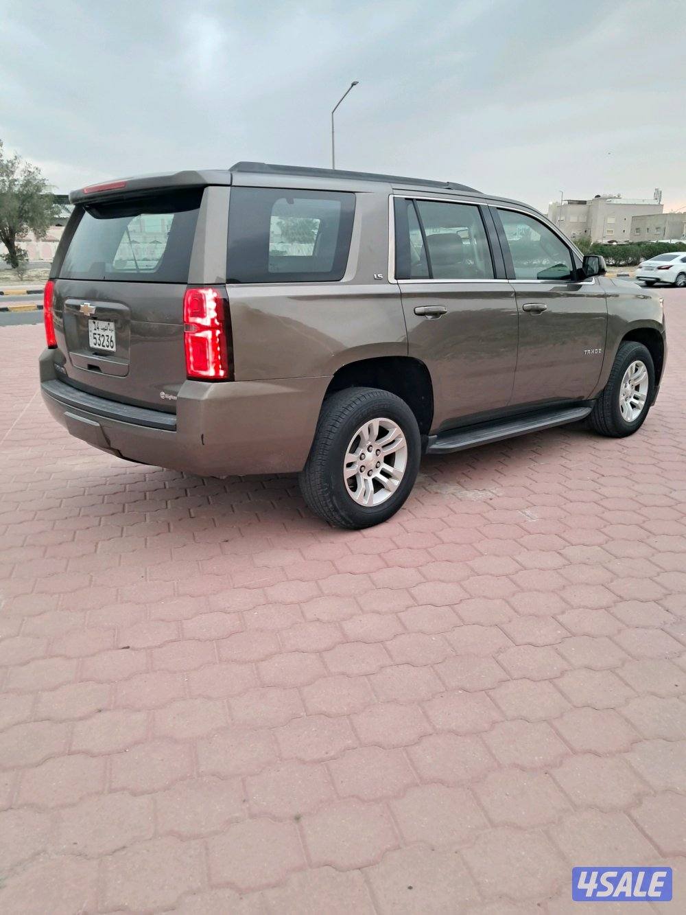 للبيع شفروليه تاهو موديل 2016 ماشي 215 وارد الوكاله5