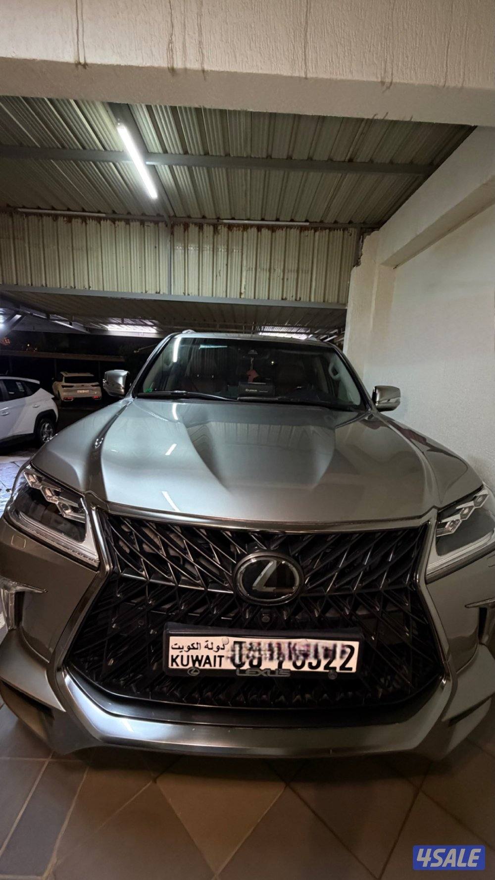 للبيع ليكزس LX570 S ….0