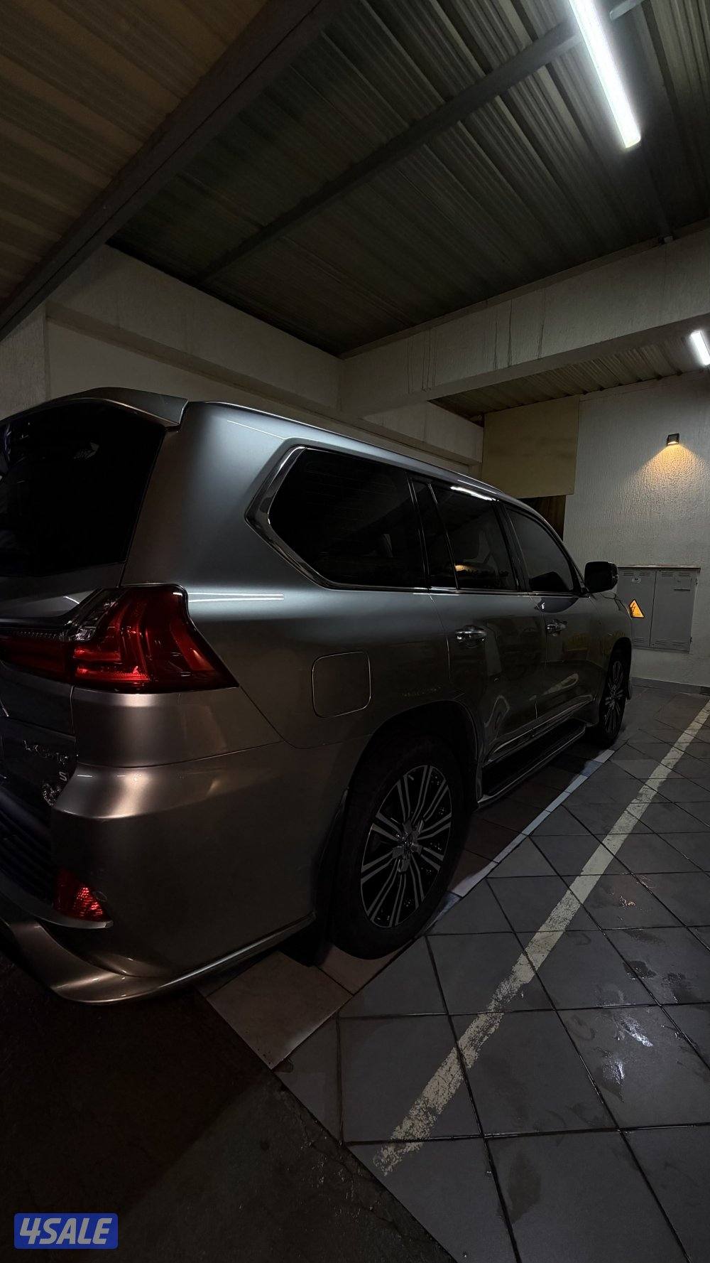 للبيع ليكزس LX570 S ….4