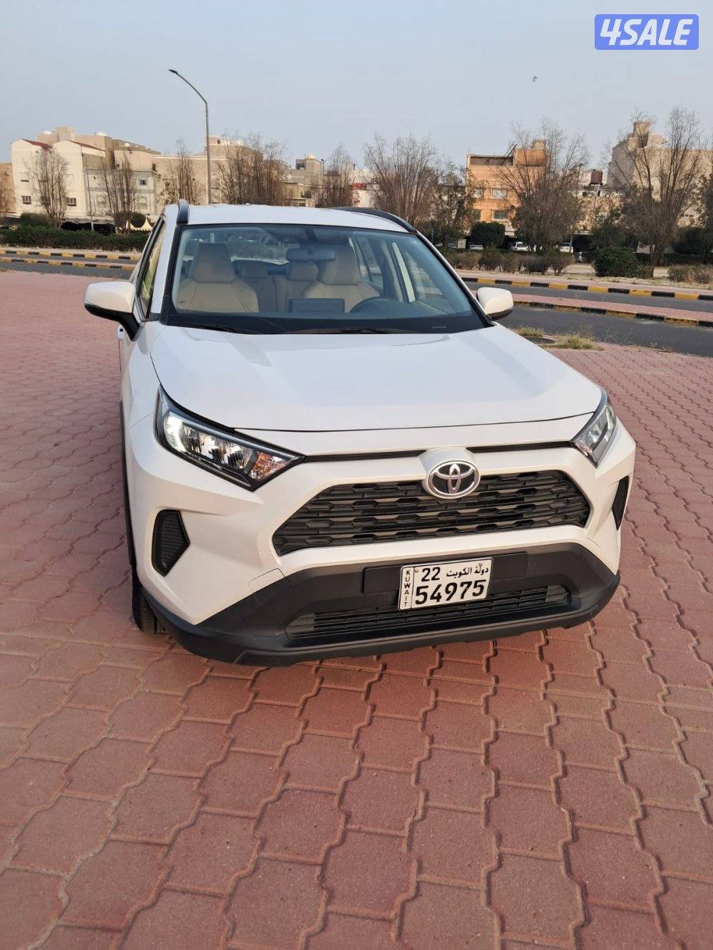 للبيع تويوتا راف 4 موديل 2023 ماشي 72 الف وارد الوكاله صبغ الوكاله2