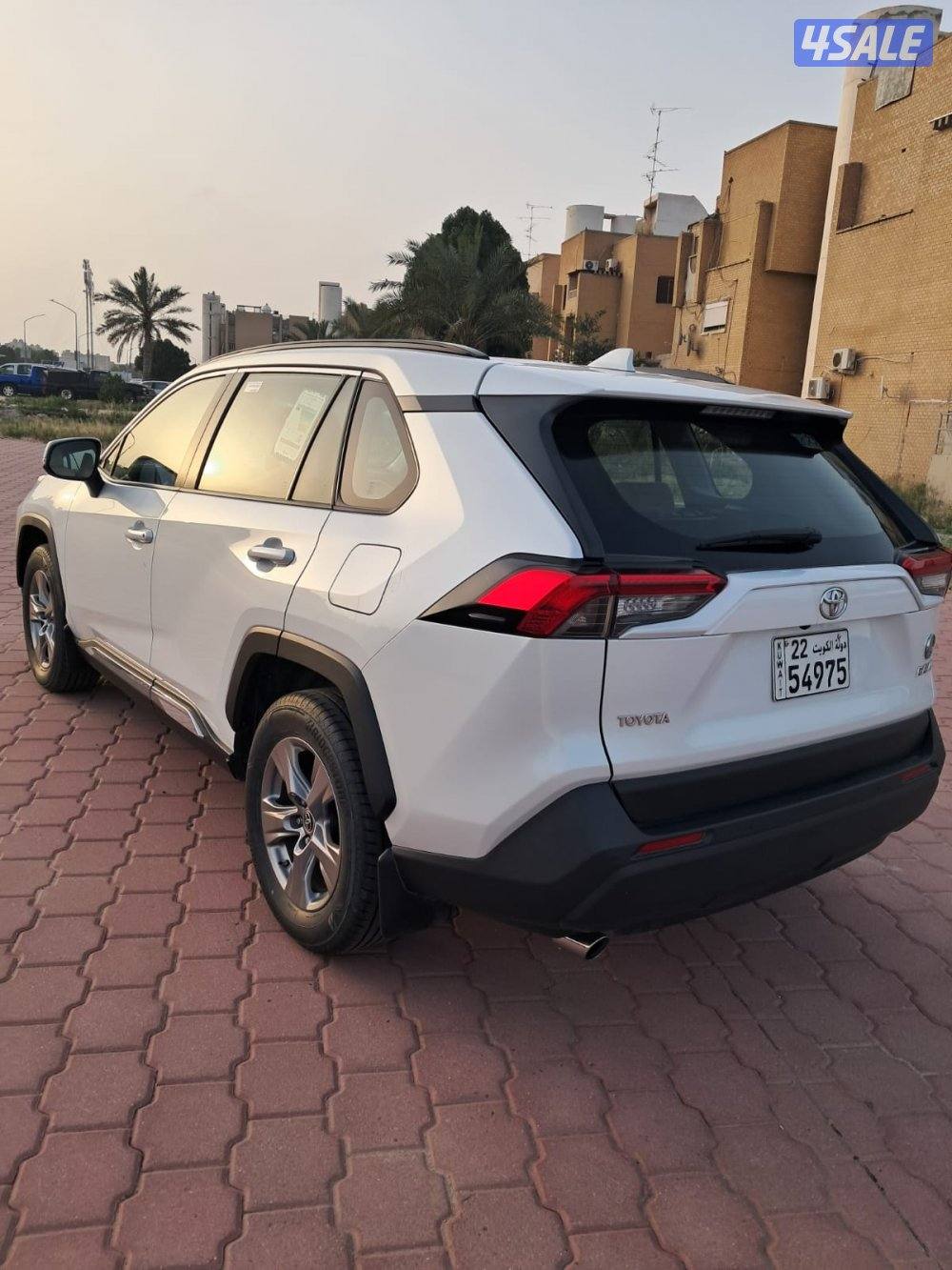 للبيع تويوتا راف 4 موديل 2023 ماشي 72 الف وارد الوكاله صبغ الوكاله4