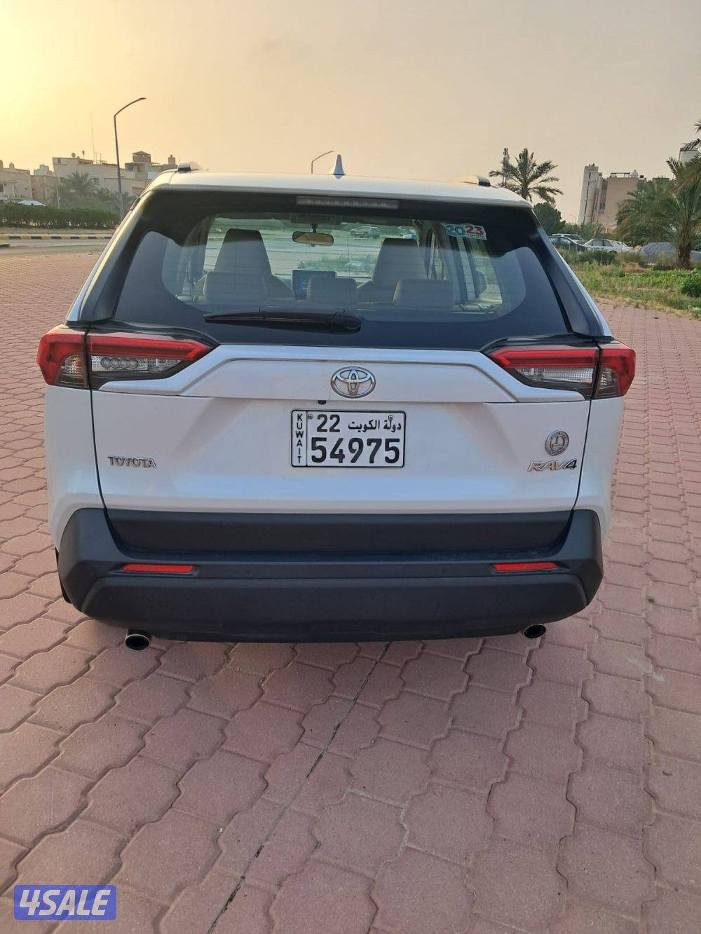 للبيع تويوتا راف 4 موديل 2023 ماشي 72 الف وارد الوكاله صبغ الوكاله5