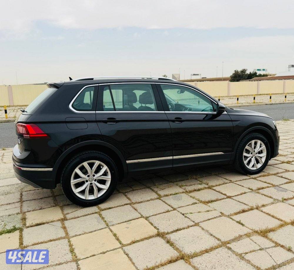 تيجوان 2018 الدرجه الاولى بالمواصفات لون مميز صبغ المصنع بالكامل4