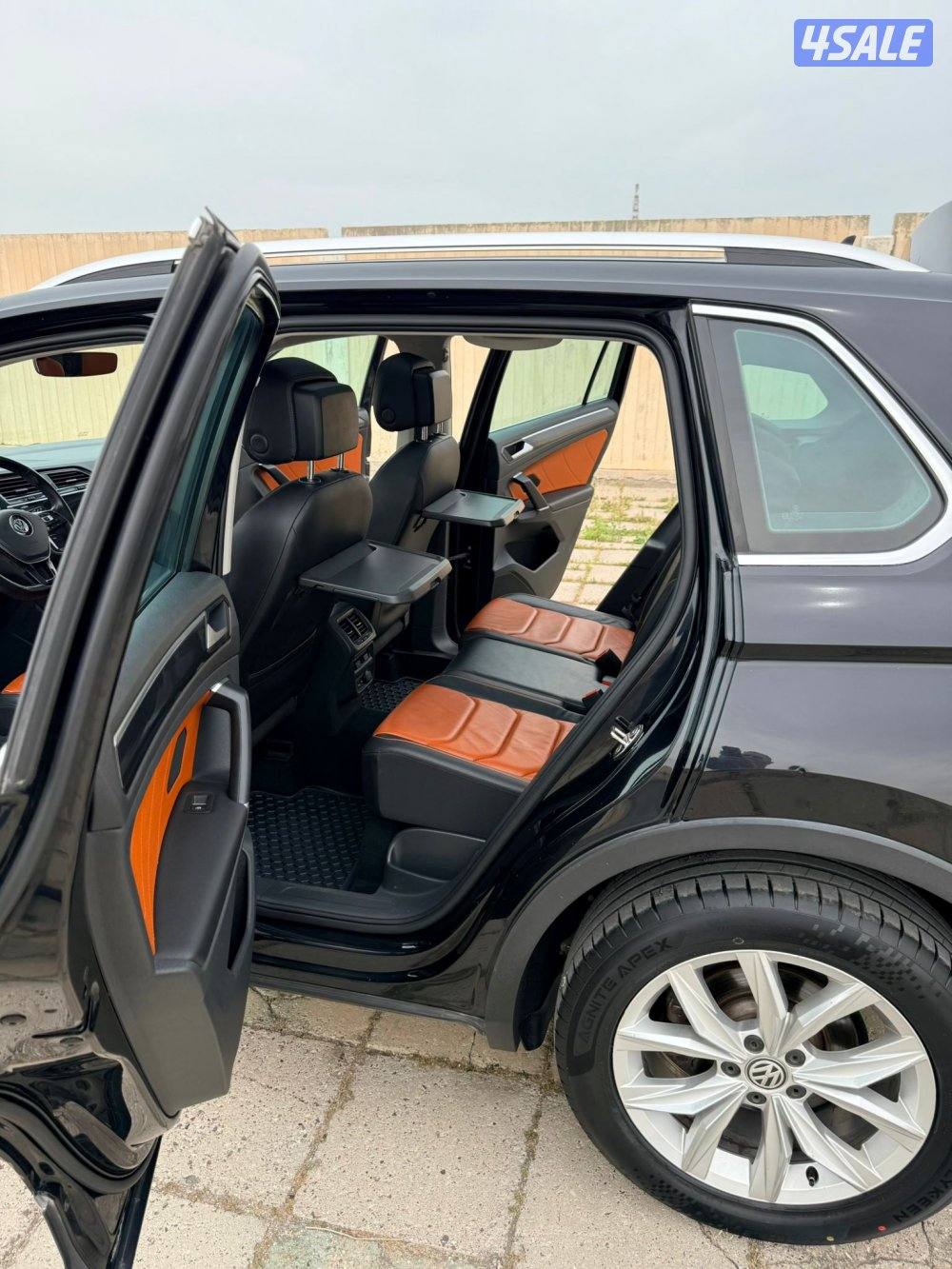 تيجوان 2018 الدرجه الاولى بالمواصفات لون مميز صبغ المصنع بالكامل8