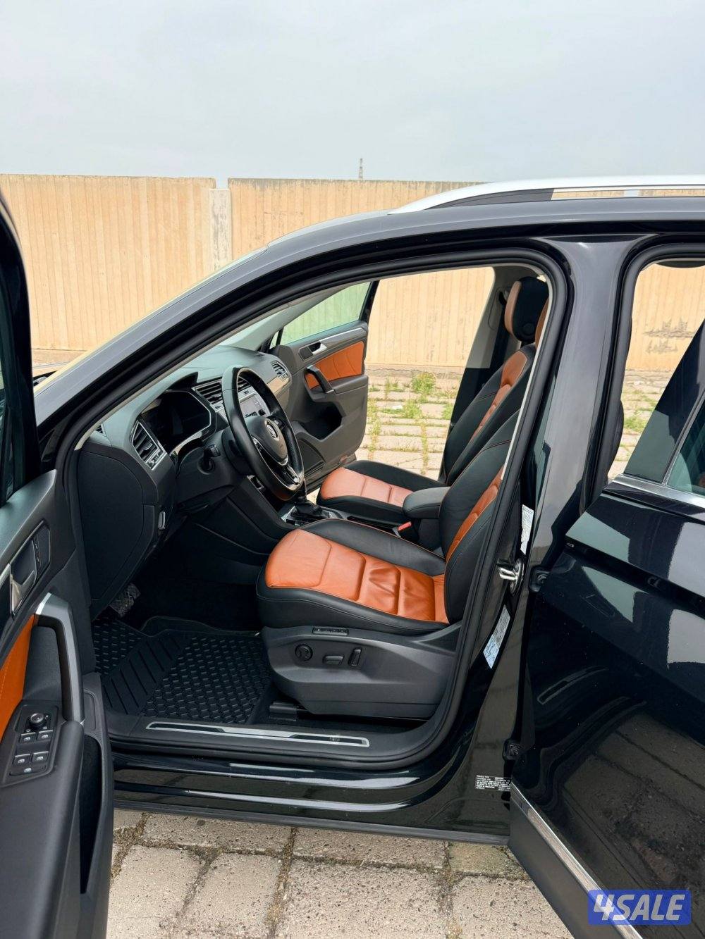 تيجوان 2018 الدرجه الاولى بالمواصفات لون مميز صبغ المصنع بالكامل10