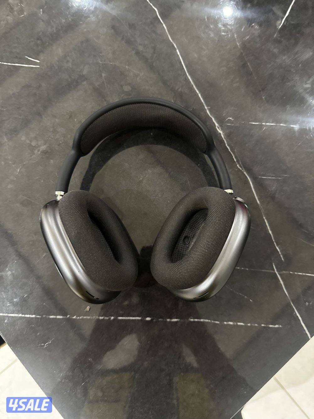 AirPods Maxبحاله زينه ما استعملتها وايد البوكس ضايع0