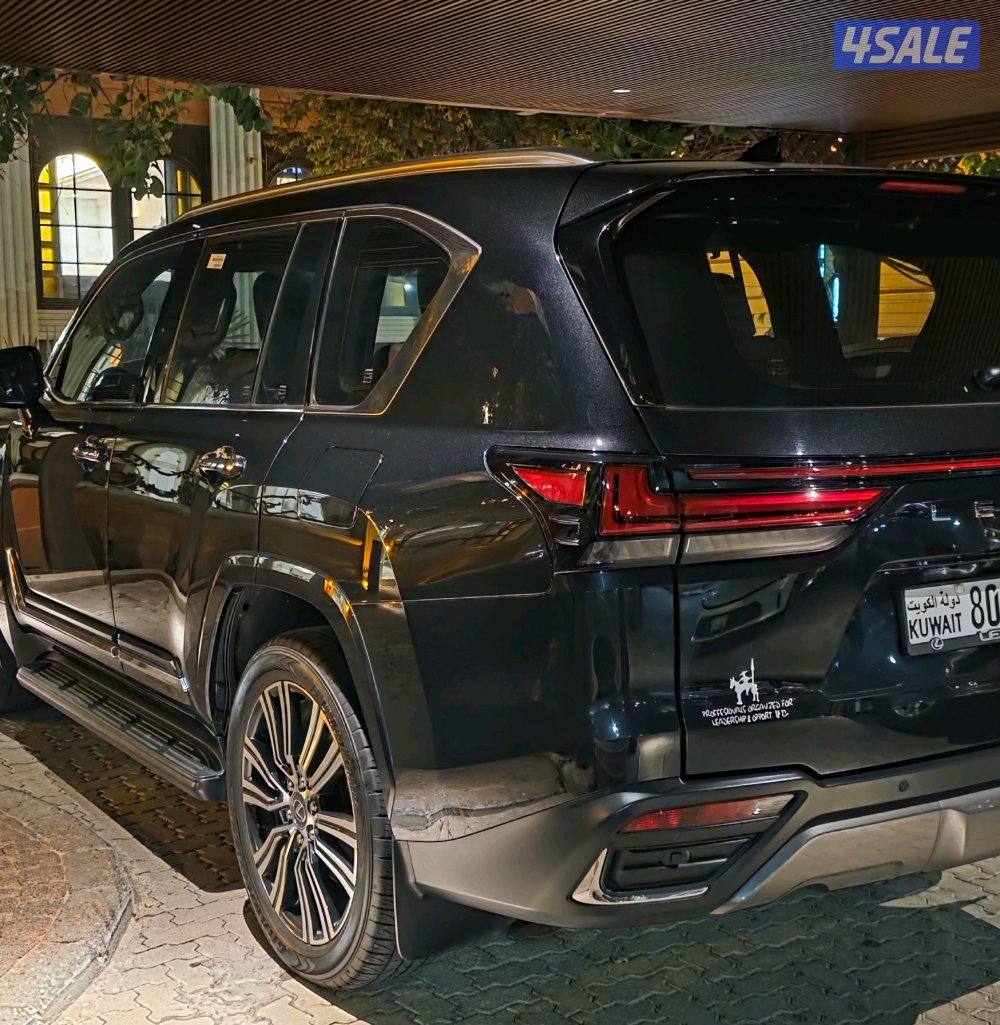 لكزس الدرجة الأولى الساير1