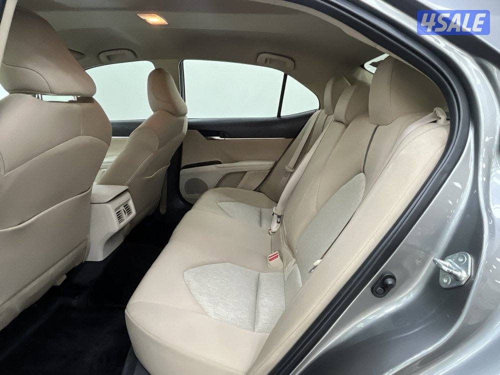 TOYOTA CAMRY GLE 4 CYL MID OPTION3