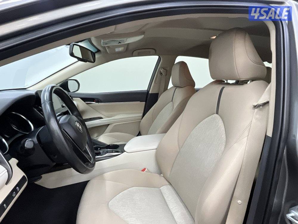 TOYOTA CAMRY GLE 4 CYL MID OPTION5