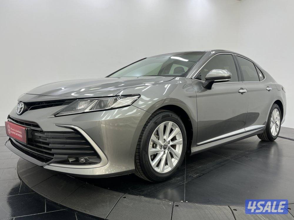 TOYOTA CAMRY GLE 4 CYL MID OPTION1