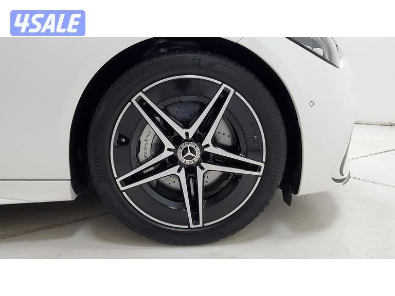 Mercedes-Benz C-Class8