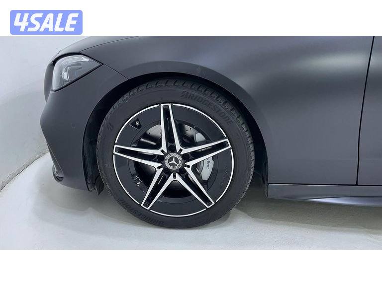 Mercedes-Benz C-Class8