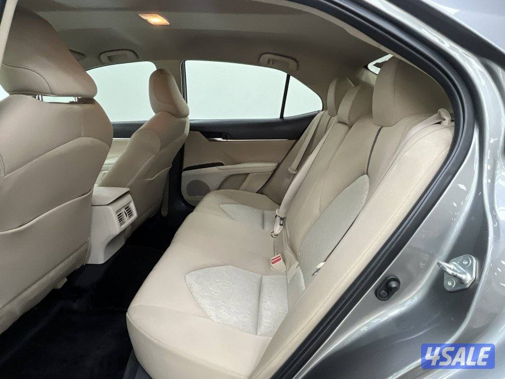 TOYOTA CAMRY GLE 4 CYL MID OPTION3