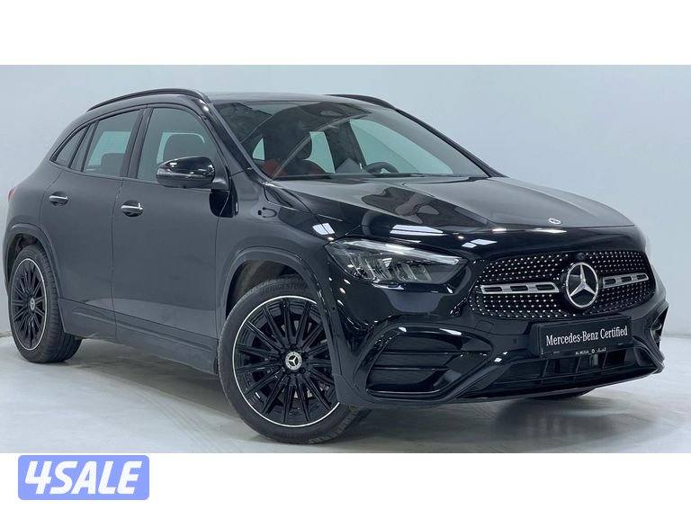 Mercedes-Benz GLA1