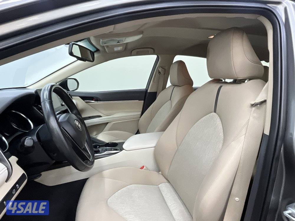 TOYOTA CAMRY GLE 4 CYL MID OPTION5