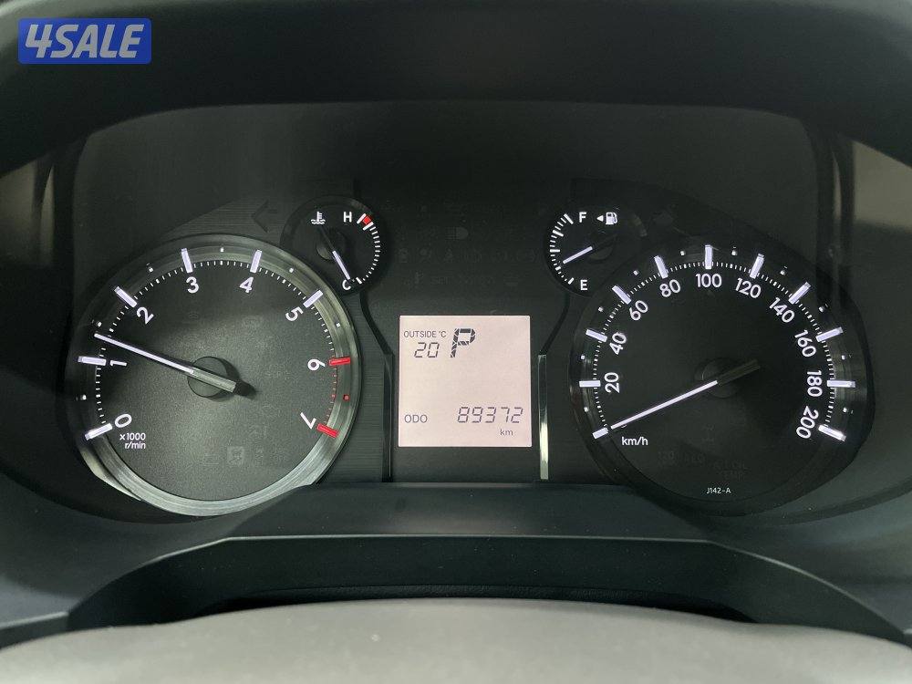 TOYOTA PRADO 6 CYL STANDARD OPTION6