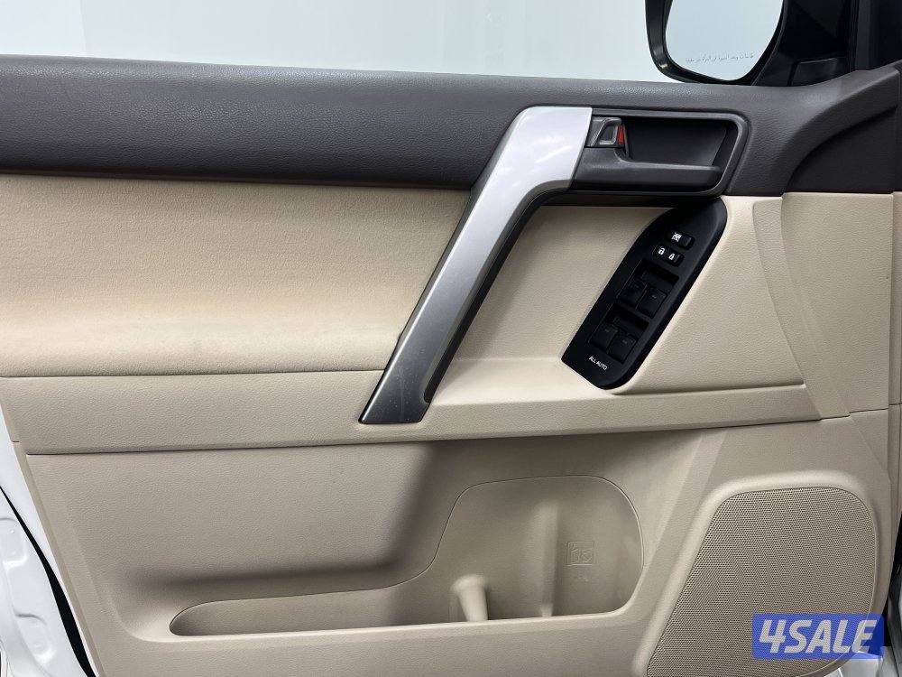 TOYOTA PRADO 6 CYL STANDARD OPTION10