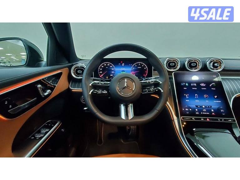 Mercedes-Benz C-Class12