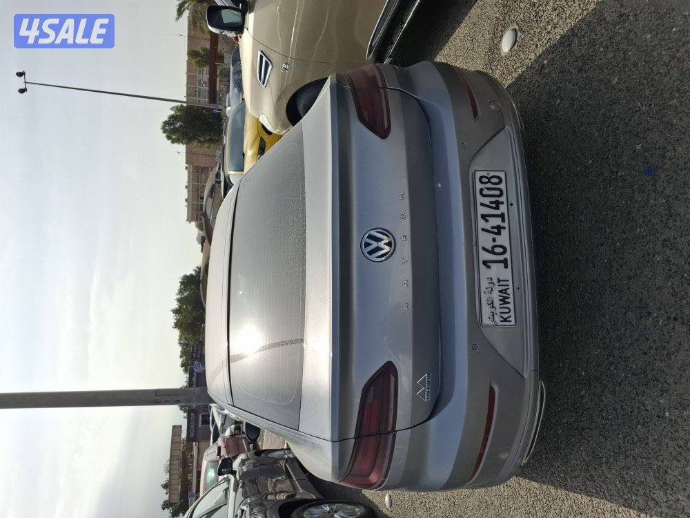 السياره بحاله الوكاله فيها شاصي 2018 ماشيه 80,000 فقط0