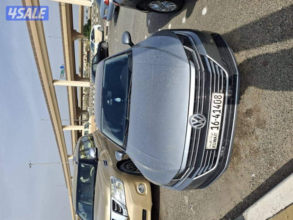 السياره بحاله الوكاله فيها شاصي 2018 ماشيه 80,000 فقط1