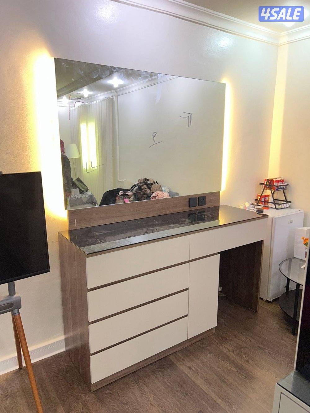 البيت الأنيق للاثاث المنزلي والمفروشات4