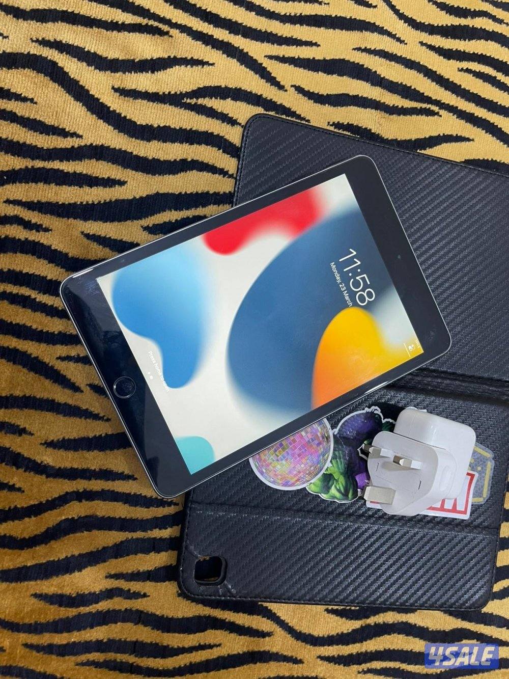 ايباد ميني 4 الرابع 128 جيجابايت شغال زين1