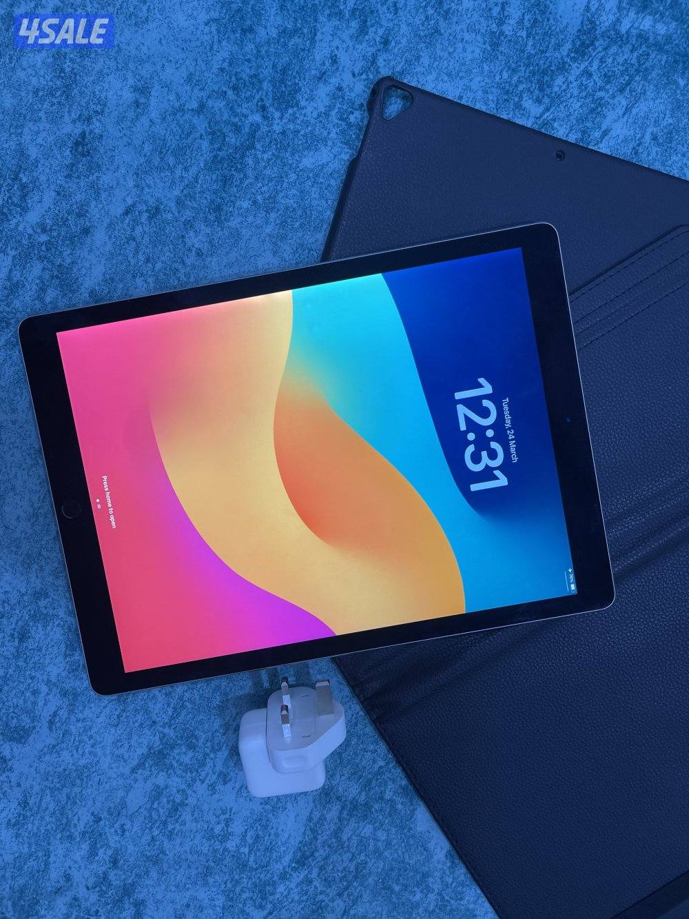 ايباد ابل برو 12.9 بوصة 512  قيقا  نظيف جدا ولا زلغ2