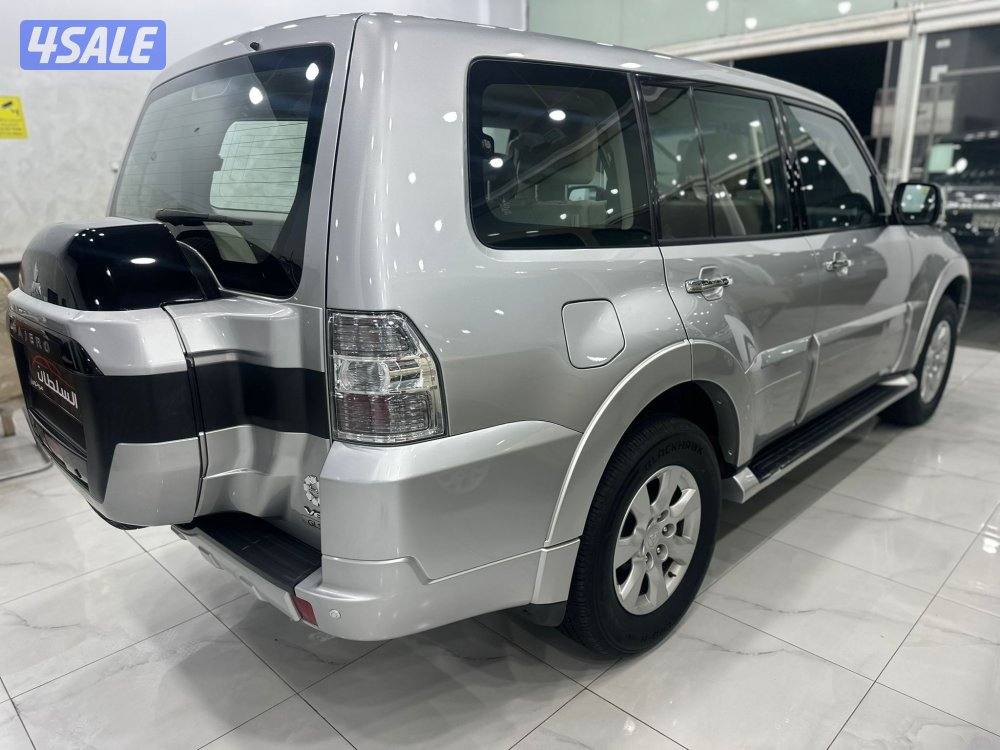 باجيرو متسوبيشي موديل ٢٠٢٢ ماكينه صغيره ماشي ١٥٧ الف كم وارد الوكاله2