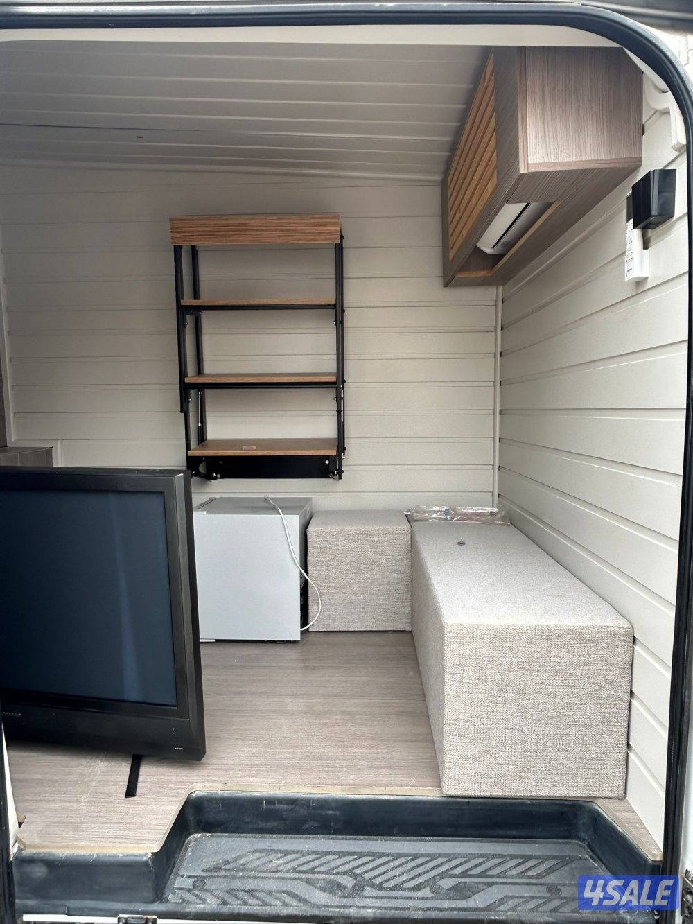 فورد ترانزيت
موديل 2019 
عداد: 18 الف صبغ وكالة8