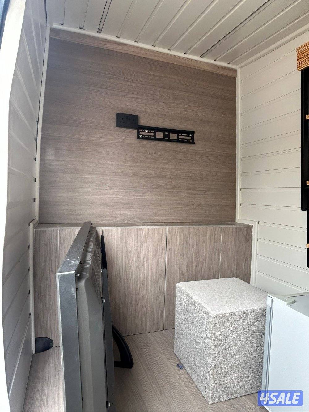 فورد ترانزيت
موديل 2019 
عداد: 18 الف صبغ وكالة10