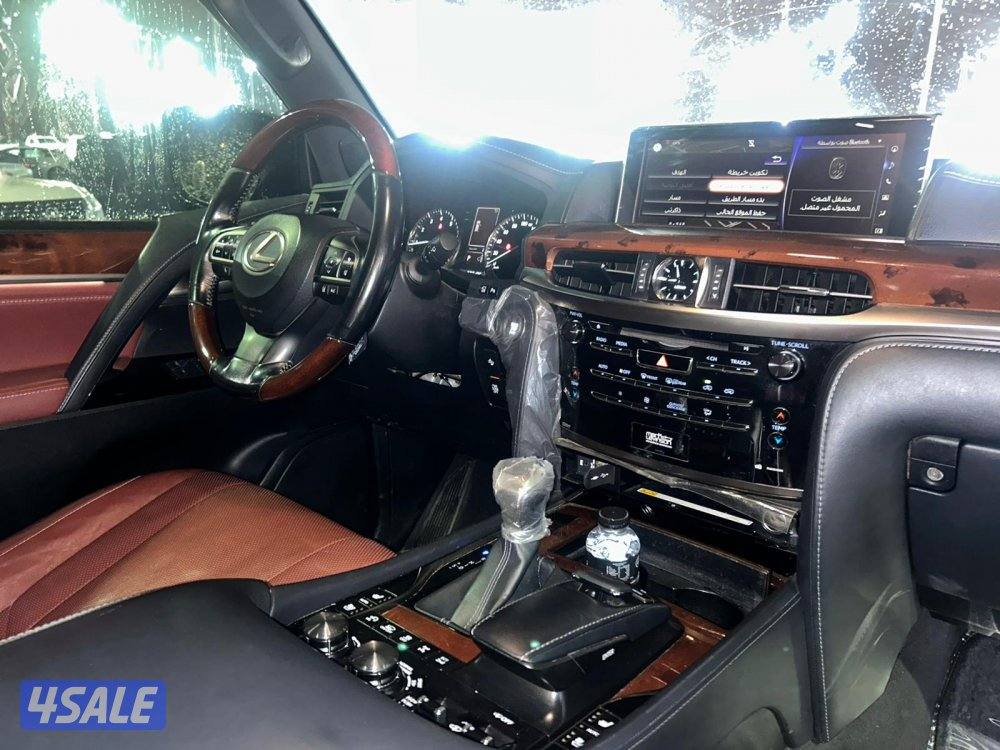 لكزس LX570 درجة اولى موديل 2020 ماشى 222.000 k.m7